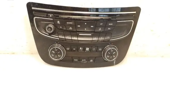 Peugeot 508 Interior fan control switch 