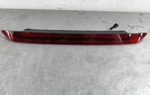 Volvo XC60 Third/center stoplight 32228419 31371839