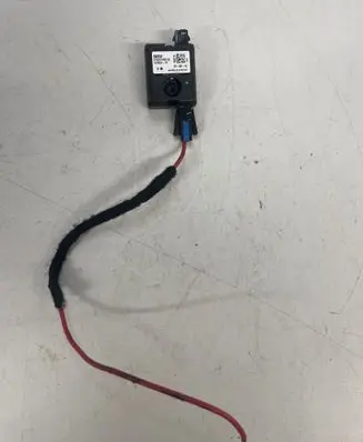 BMW 4 F36 Gran coupe Aerial antenna amplifier 12363410