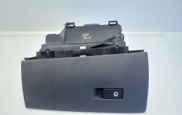 Volvo V70 Glove box 39891968
