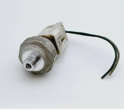 Mazda 6 Air conditioning (A/C) pressure sensor 