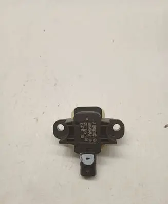 Mercedes-Benz GLE (W166 - C292) Airbag deployment crash/impact sensor A1668210351