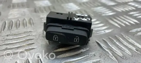 Volvo V70 Central locking switch button 31318988
