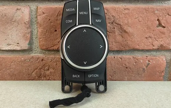 BMW 5 G30 G31 G38 Head unit multimedia control 5A3B1E2