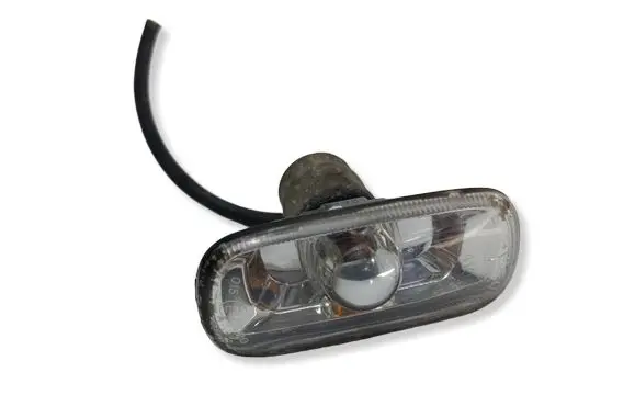 Audi A4 S4 B6 8E 8H Front fender indicator light 8E0949127