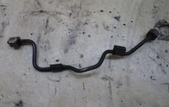 Jeep Grand Cherokee (WK) Fuel line pipe GMAUTO4574097