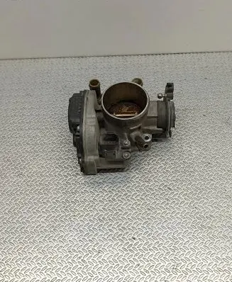 Volkswagen PASSAT B5 Throttle valve 058133063H 40823T212002