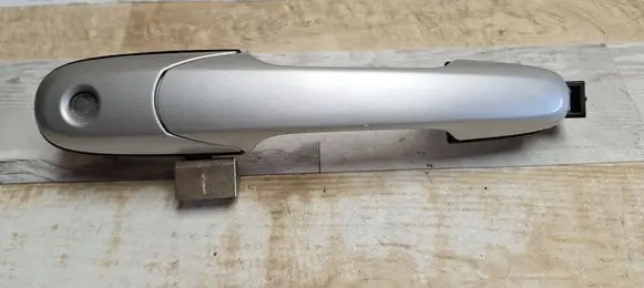 Suzuki Liana Front door exterior handle