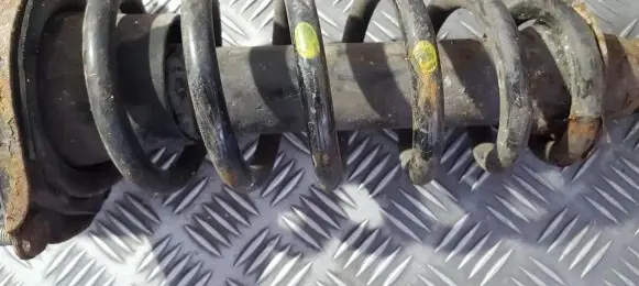 Toyota Avensis T250 Rear coil spring