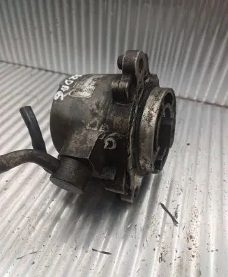 Mazda 6 Vacuum pump X2T58172 5CT18G00