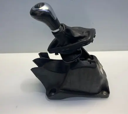 Mercedes-Benz B W246 W242 Gear shifter/selector A2463600509 140414123402A 2463600509