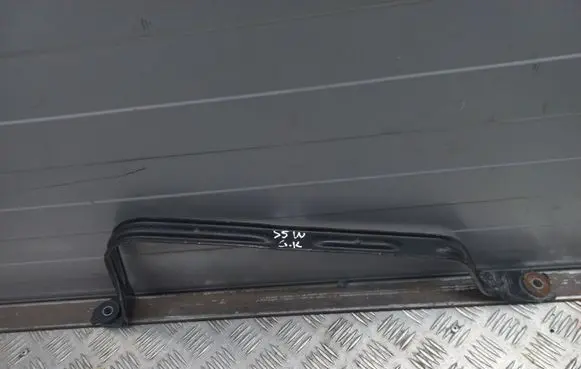 Audi A5 Fuel tank mounting bracket 8W0201653G 8W0201653