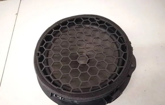 Audi A3 S3 8V Front door speaker 8v0035415a