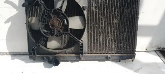 Mitsubishi Colt Radiator cooling fan shroud a430i690p40