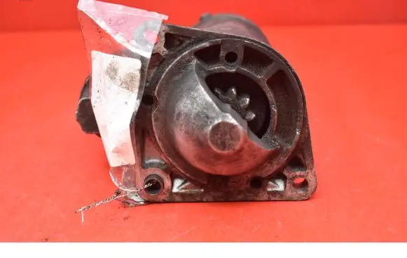 Opel Zafira B Starter motor 55352882