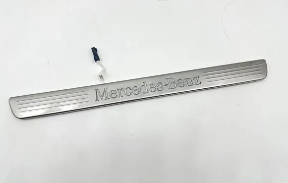 Mercedes-Benz GL X166 Front sill trim cover A1666801335