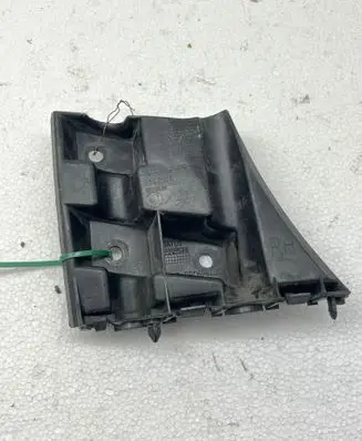 Volvo XC60 Front bumper mounting bracket 31425111