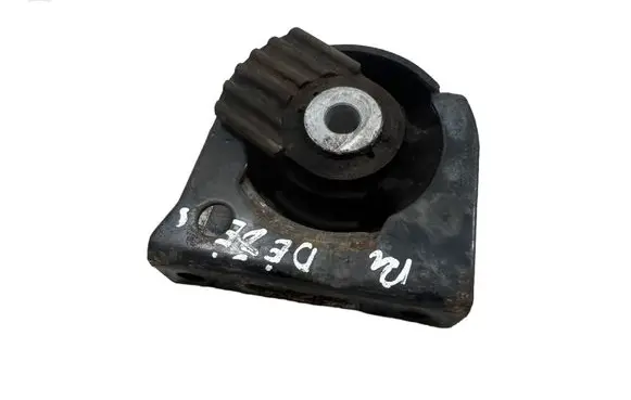 Toyota RAV 4 (XA40) Gearbox mount