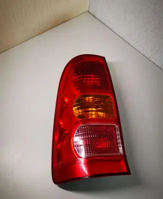 Toyota Hilux (AN10, AN20, AN30) Rear/tail lights 815610040