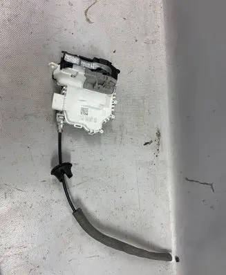 Audi Q5 SQ5 FY Front door lock 8X1837016C