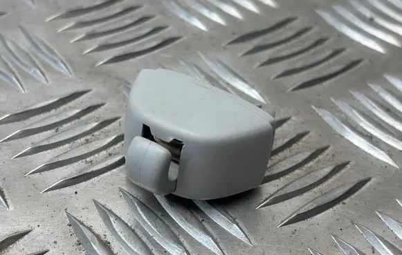 Sun visor clip/hook/bracket
