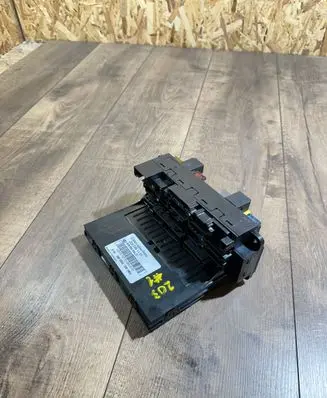Mercedes-Benz C W203 Fuse box set 2095451401 5DK00848512