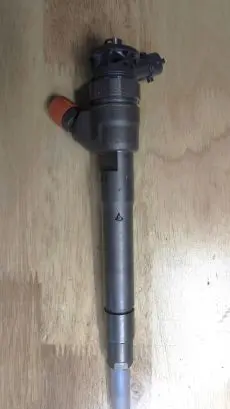 Fuel injector
