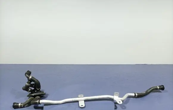 Audi A4 S4 B7 8E 8H Engine coolant pipe/hose 8596342