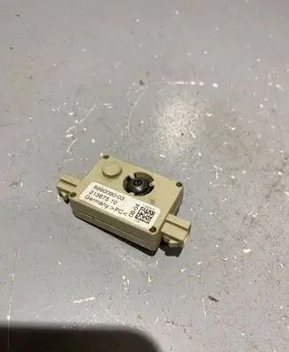 BMW 6 E63 E64 Aerial antenna amplifier 6990090 21367510 11836400