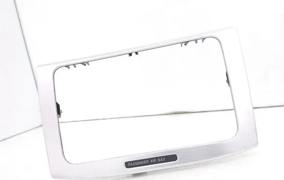 Volkswagen PASSAT B6 Radio/GPS head unit trim 3C0858069P