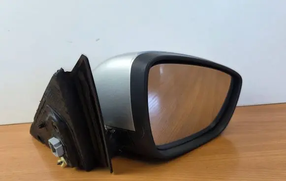Ford Focus Front door electric wing mirror 212876440