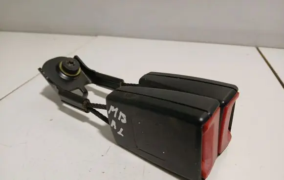 Mercedes-Benz E W211 Rear seatbelt buckle 2118600269