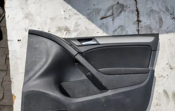 Volkswagen Golf VI Front door card panel trim 5K4867012