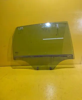 Chevrolet Captiva Front door window/glass (coupe) E1143R000382