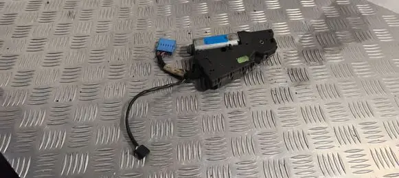 Volkswagen Golf IV Sunroof motor/actuator 1J6959591