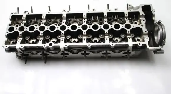 BMW 5 E60 E61 Engine head 7792753