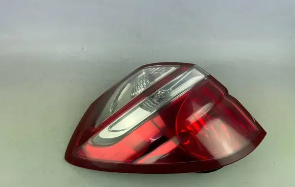 Subaru Outback Rear/tail lights 22020952