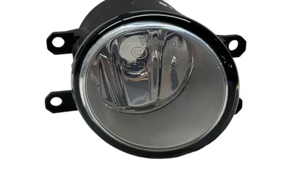 Toyota Avensis T270 Front fog light 812100D042 89207401 89210656