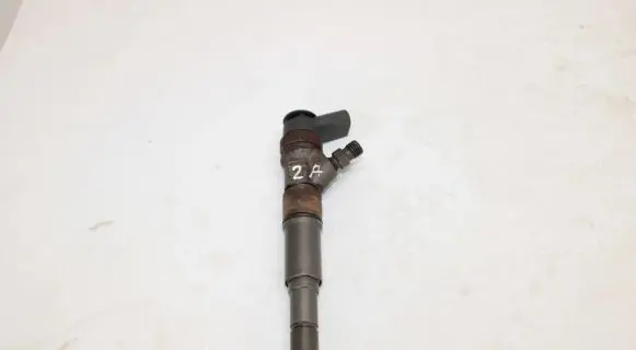 BMW 5 E60 E61 Fuel injector 7794652 0445110212