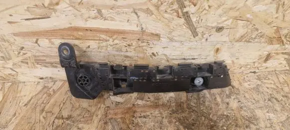 Honda CR-V Front bumper mounting bracket 71193T0A