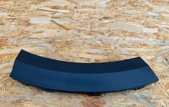 KIA Niro Front bumper splitter molding 86557G5500