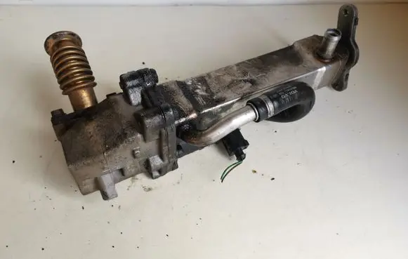 Volvo S60 EGR valve 30637142 53411462 08631462