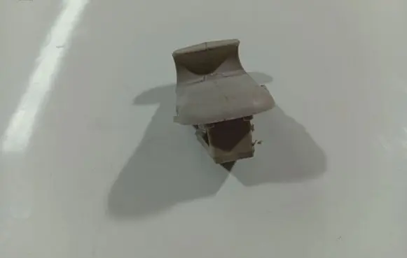 Sun visor clip/hook/bracket