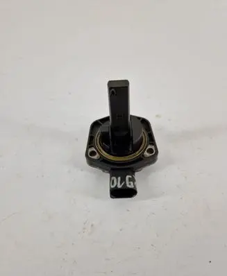 Volkswagen Touran I Oil level sensor 1J0907660F