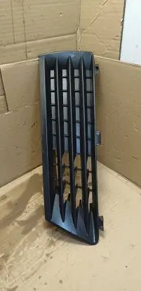 Opel Zafira B Front bumper lower grill 13124987