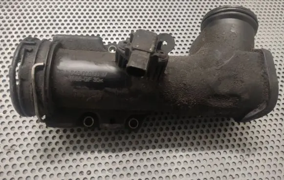 Mercedes-Benz Vito Viano W639 Intercooler hose/pipe A6460900037