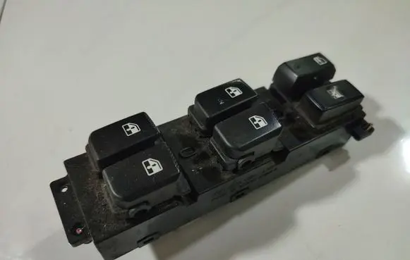 Hyundai Santa Fe Electric window control switch