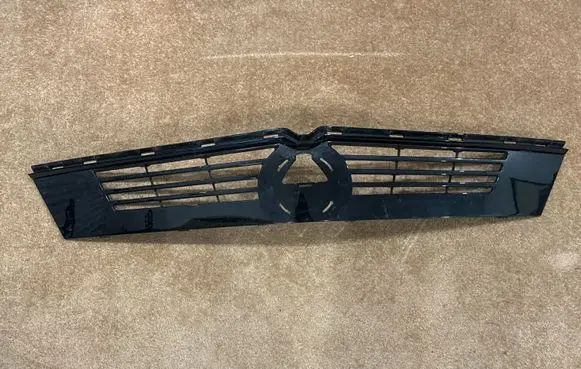 Opel Astra L Front bumper upper radiator grill 9839640080 9100100000500