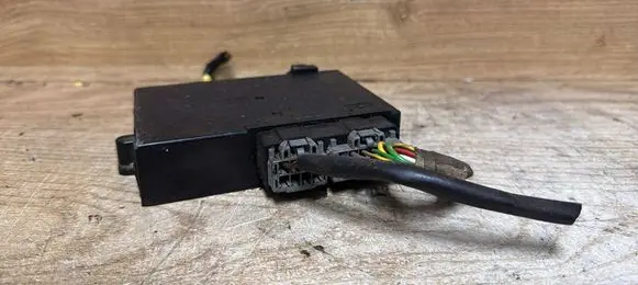Volvo V70 Seat control module 8691707