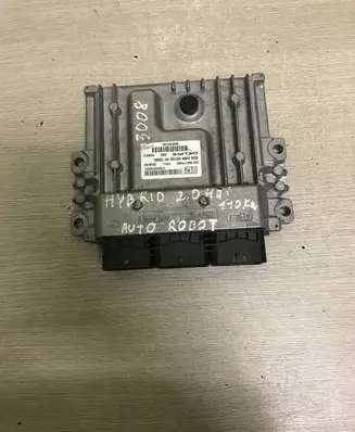Peugeot 3008 I Engine control unit/module 9802943180